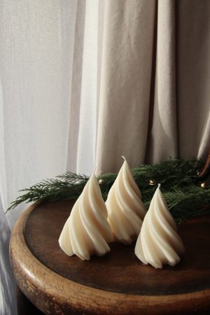 SWIRL CHRISTMAS TREE